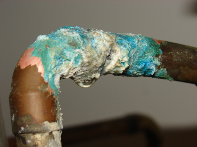 Is Copper Pipe Corrosion Causing my Plumbing Pipes to Change Color