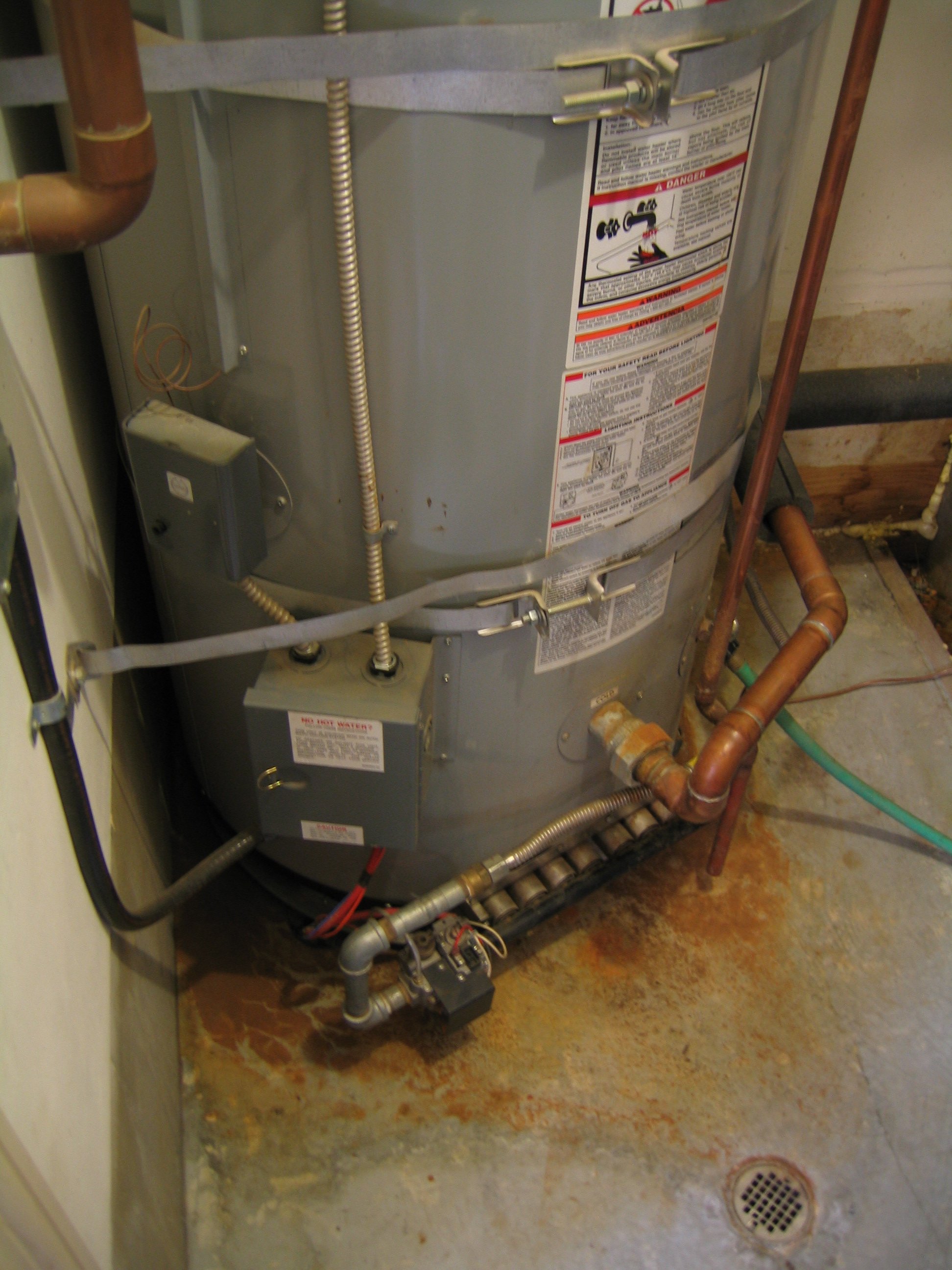 » corrodedwaterheater - Clean Well Water Report